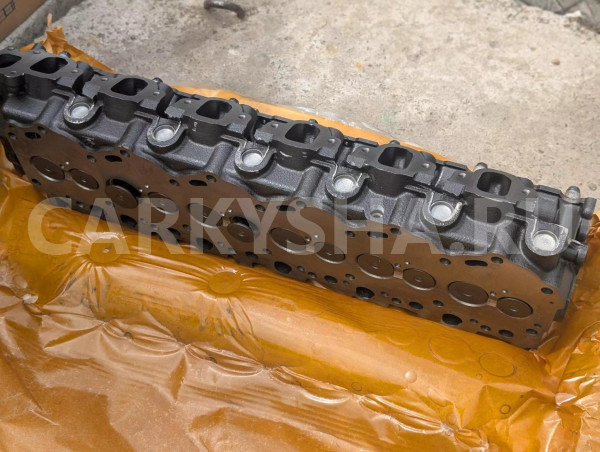 Головка блока цилиндров Toyota Land Cruiser оригинальный номер 11101-17020