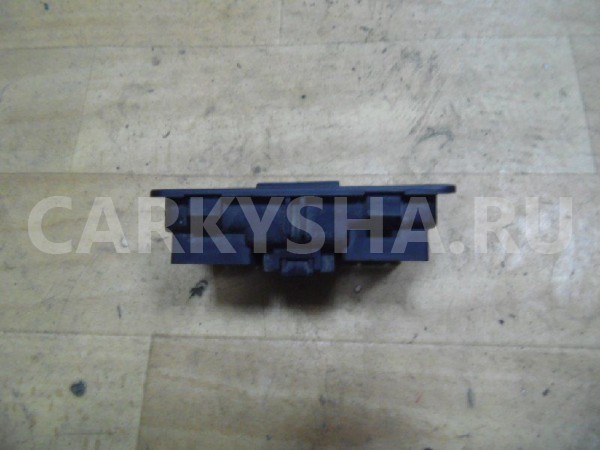 Накладка торпедо Hyundai i20 I (2008—2012) Hyundai i20 оригинальный номер 937001J5009P