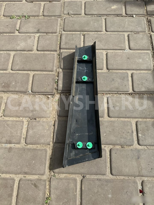 Накладка средней стойки правой Citroen C4 b7 Citroen C4 оригинальный номер 96765753xt