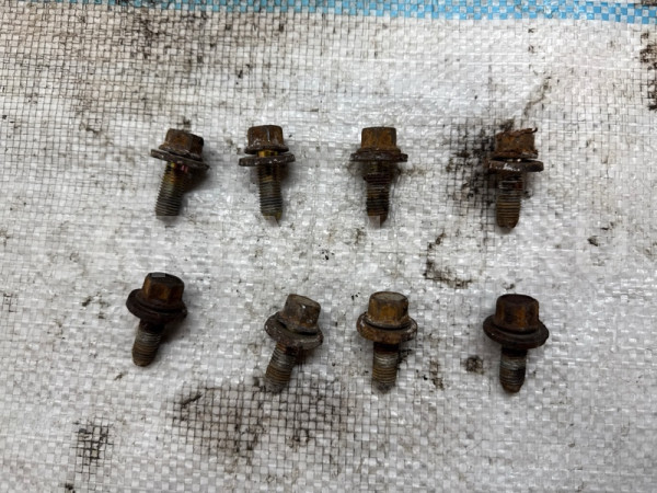 Болт кронштейна балки kia RIO 2003 KD0612841X УНИВЕРСАЛ A5D Kia Rio 