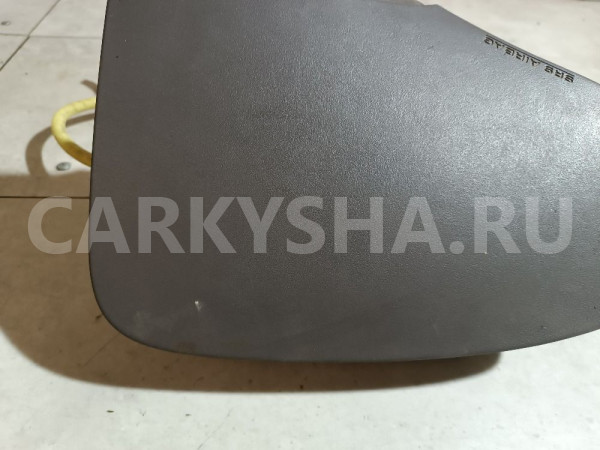 Подушка безопасности в торпедо Toyota Prius оригинальный номер 7397047010