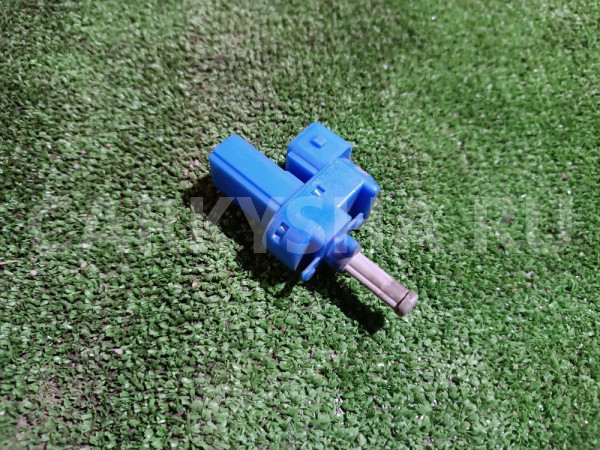 Датчик педали сцепления Ford Focus оригинальный номер 98AB7C534AA