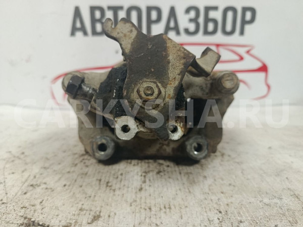 Суппорт задний правый Toyota Auris E150 Toyota Auris оригинальный номер 4783002100