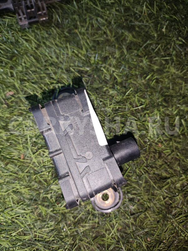 Датчик ускорения Volkswagen Touareg Volkswagen Touareg оригинальный номер 7H0907652A