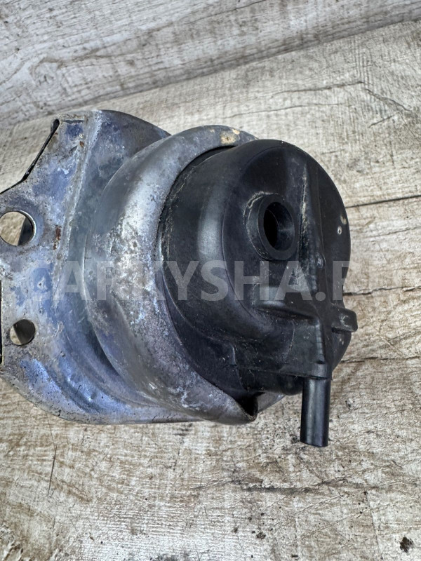 Подушка двигателя BMW x5 X6 e70 E71 N57 n57d30b BMW X5 оригинальный номер 679301801