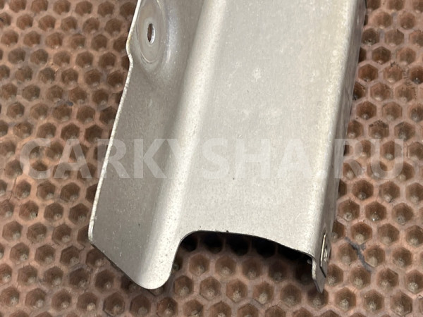 Кронштейн защиты BMW 5er оригинальный номер 51 48 7 185 204, 51 48 7 185 204, 51487185204, 7185204