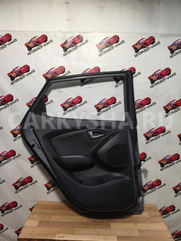дверь задняя левая Hyundai ix35 оригинальный номер 770032Y011