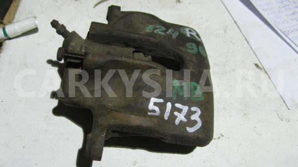 Суппорт передний правый Mercedes Benz W124 1984-1993 Mercedes-Benz W124 оригинальный номер 0004206083