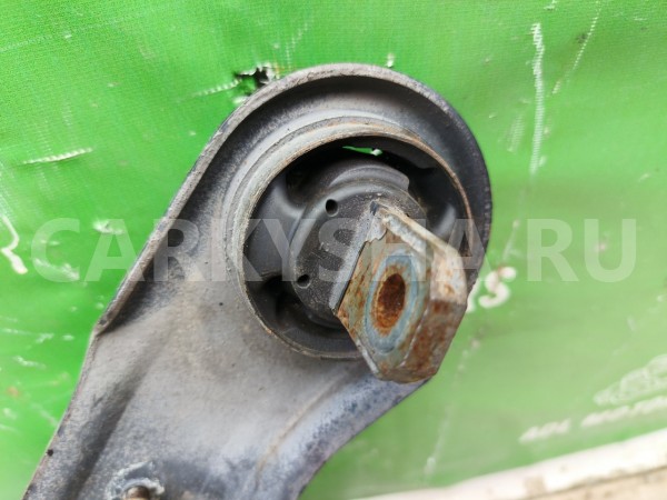 Кулак Mitsubishi Outlander 3 2012-2021, задний правый Mitsubishi Outlander 