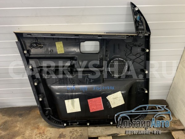 Обшивка двери передней правой Discovery 3 карта Land Rover Discovery оригинальный номер VBA500060
