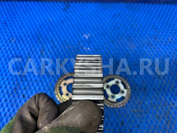 Шестерня привода ТНВД  Toyota Land Cruiser 80 Toyota Land Cruiser оригинальный номер 13586-17010