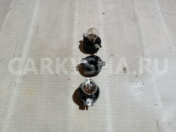 Патрон габаритного фонаря Volvo 740 