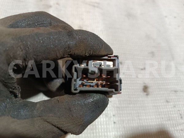 Переключатель регулировки зеркала Nissan Bluebird 