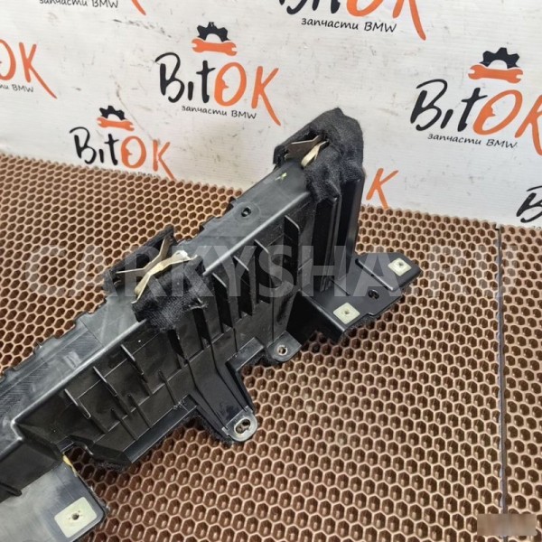 Кронштейн в багажнике BMW X6 