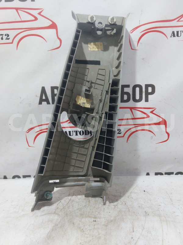 Обшивка стойки средней левой Hyundai i30 FD Hyundai i30 оригинальный номер 858302R000TX