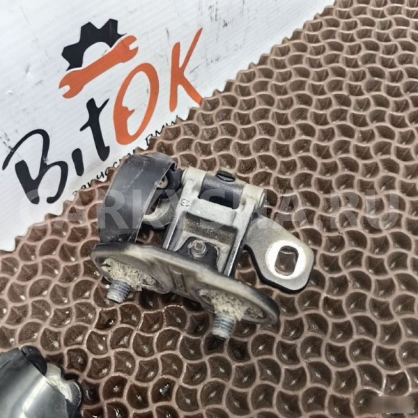 Петли крышки багажника BMW X1 