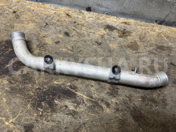 Патрубок интеркулера VW Touareg 2002-2010 Volkswagen Touareg оригинальный номер 7L6145795H