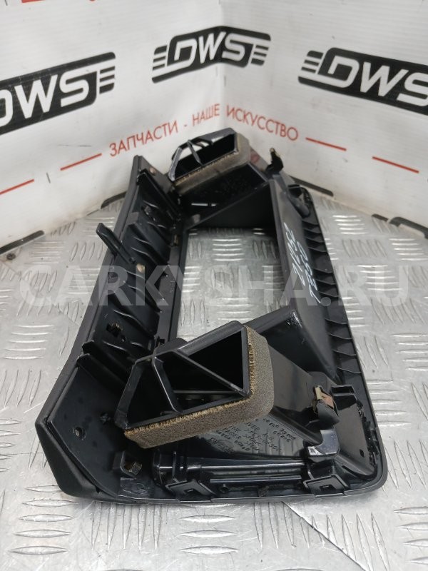 Рамка магнитолы Nissan Murano 