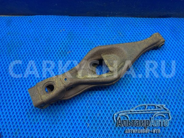 Рычаг задний нижний левый подпружинный Pajero 4 Mitsubishi i оригинальный номер MN125431