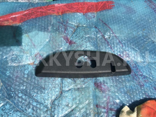 Крышка замка стекла крышки багажника Toyota Highlander II (U40) оригинальный номер 85132-48030