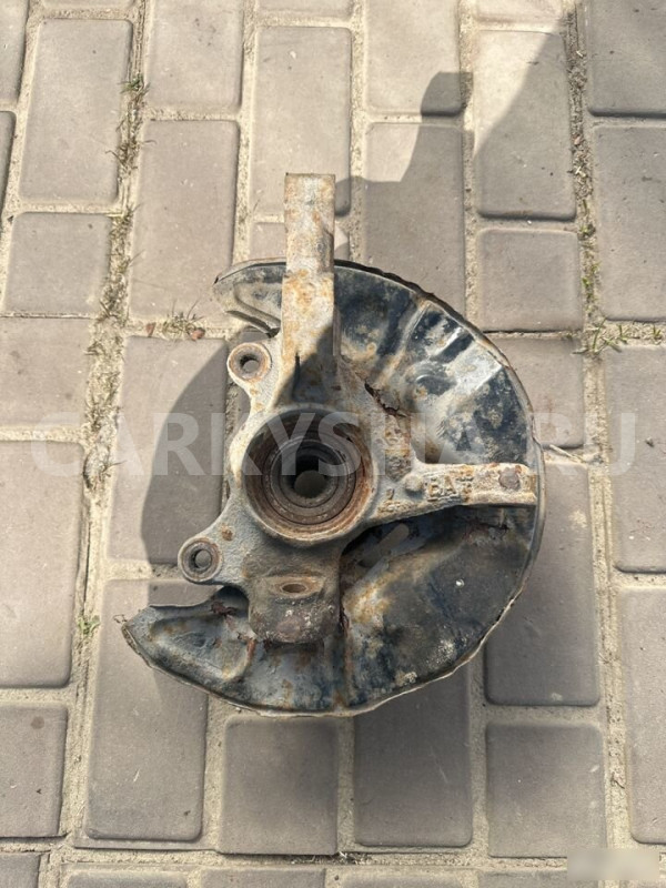 Кулак поворотный перед правый Toyota Avensis T250 Toyota Caldina оригинальный номер 4350221010