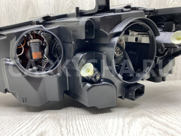 Фара правая BMW X6 E71 ксенон BMW X6 оригинальный номер 7179858-08