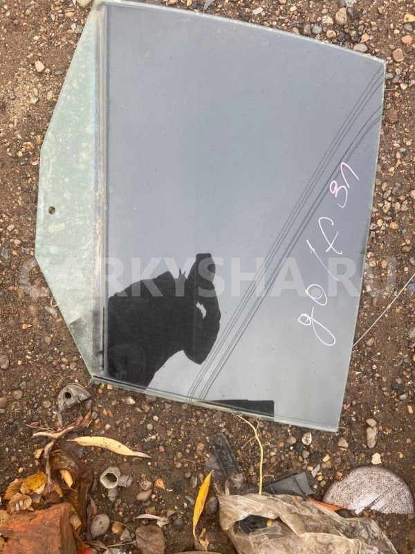 Стекло двери задней левой Volkswagen Golf Mk5 (2003—2009) Volkswagen Golf оригинальный номер 1K6845025D