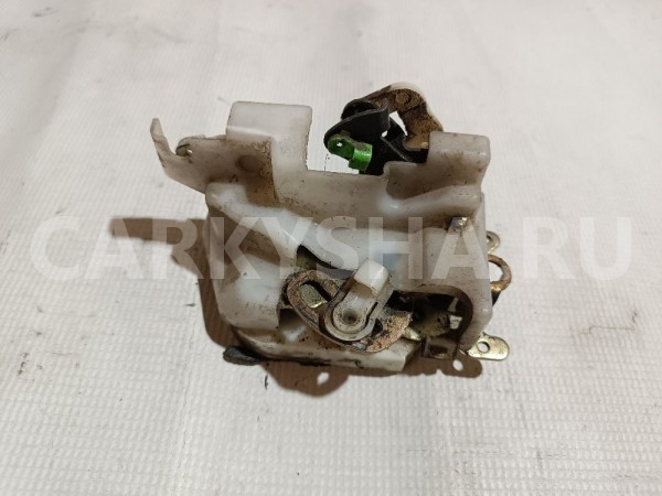 Замок двери задней правой Mitsubishi Diamante 