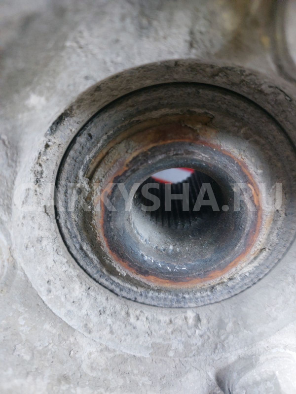 Кулак поворотный передний правый Opel Astra J Opel Astra оригинальный номер 13502828