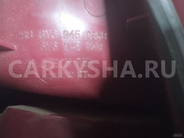 Фонарь задний правый Skoda Fabia 2000 6Y6945112B Skoda Fabia оригинальный номер 6Y6945112B