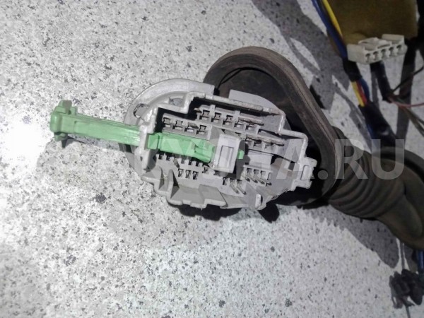Проводка двери Suzuki Grand Vitara II рестайлинг (2008—2012) Suzuki Grand Vitara оригинальный номер 3675765JC1