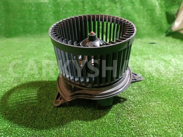 Моторчик отопителя Ford Focus оригинальный номер LFH1036