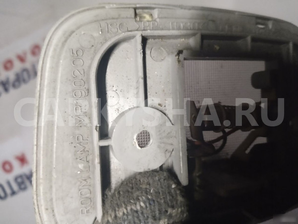 Плафон салона верхний Mitsubishi Lancer MR190205 Mitsubishi i оригинальный номер MR190205