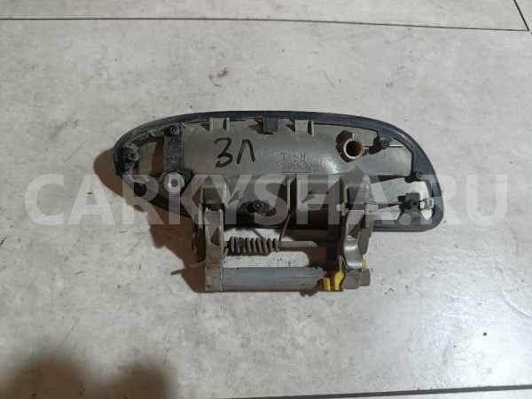 Ручка двери задней наружная левая Nissan Cefiro оригинальный номер 826073Y105