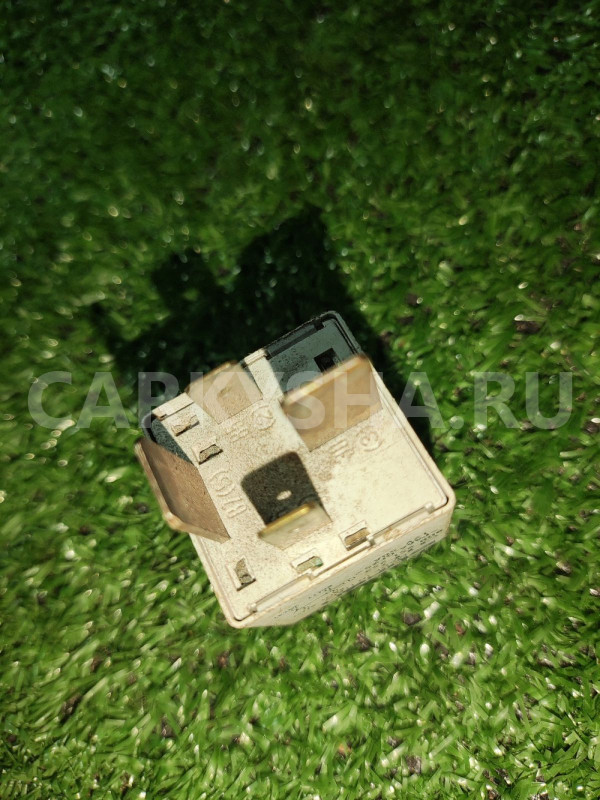 Реле Audi A6 1998 8D0951253 Audi A4 оригинальный номер 8D0951253