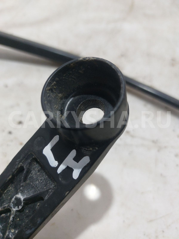 Поводок стеклоочистителя передний левый Suzuki SX4 Suzuki SX4 оригинальный номер 3831079J00