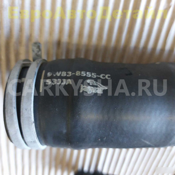 Шланг охлаждения Land Rover L405 L462 L494 L560 Land Rover Range Rover оригинальный номер LR049990