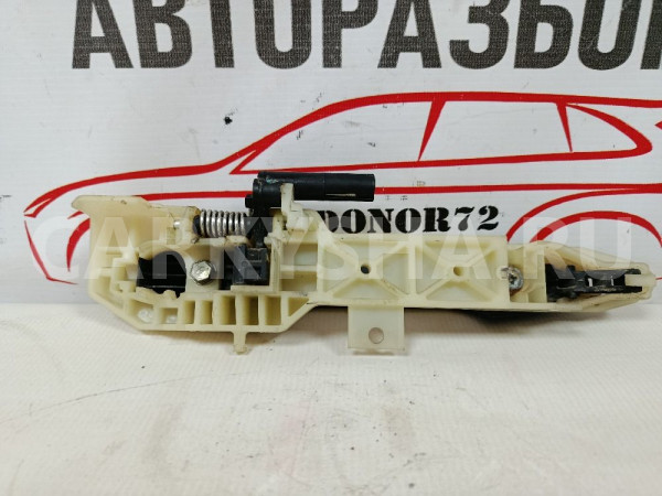 Ручка двери внешняя задняя левая Hyundai Solaris Hyundai Solaris оригинальный номер 826511R000CA