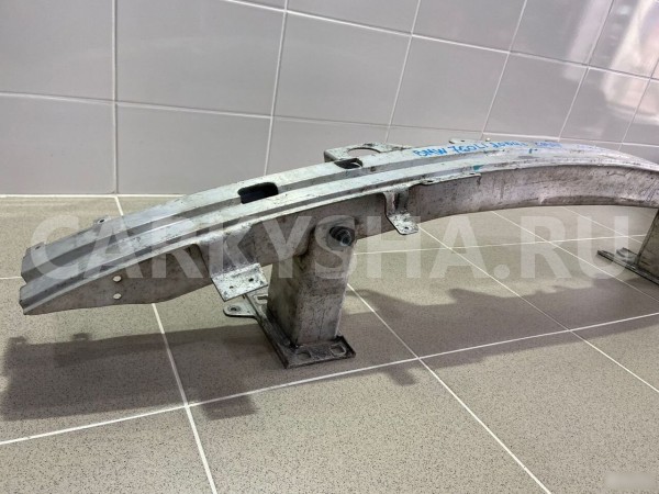 Усилитель переднего бампера BMW 760LI 2004 г BMW 7er оригинальный номер 13232811