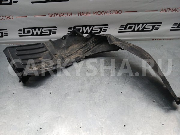 Подкрылок Toyota Noah 