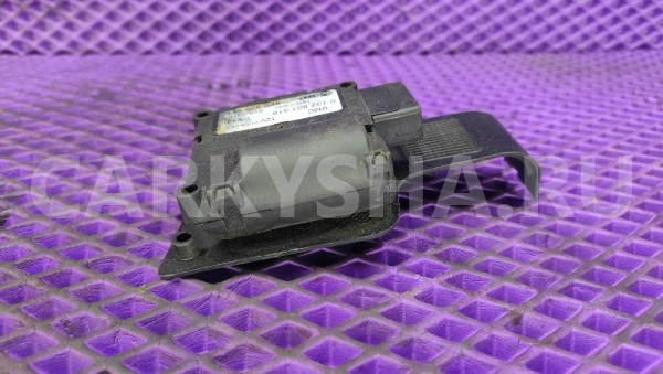 Моторчик заслонки печки Volkswagen Touareg 1 Audi 200 оригинальный номер 0132801319