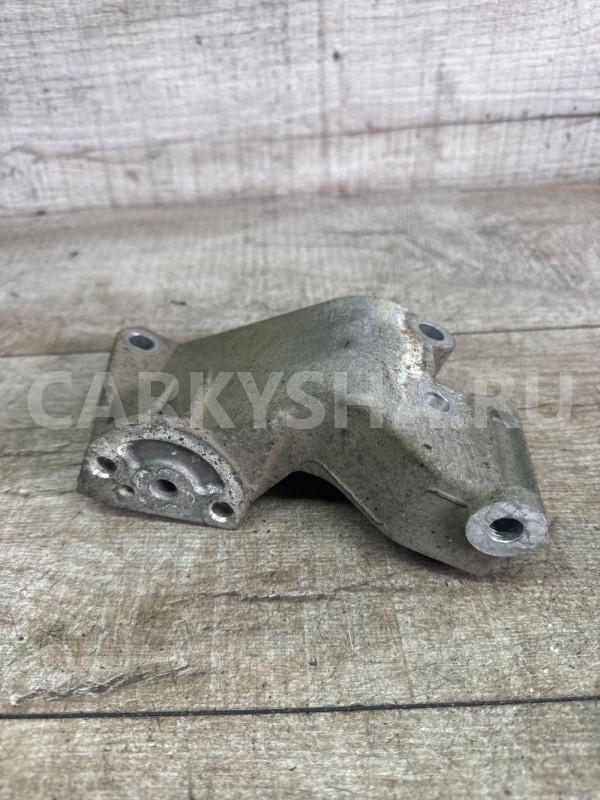 Кронштейн генератора Opel Astra 1.8 Z18XE 125 Opel Astra оригинальный номер 90571112