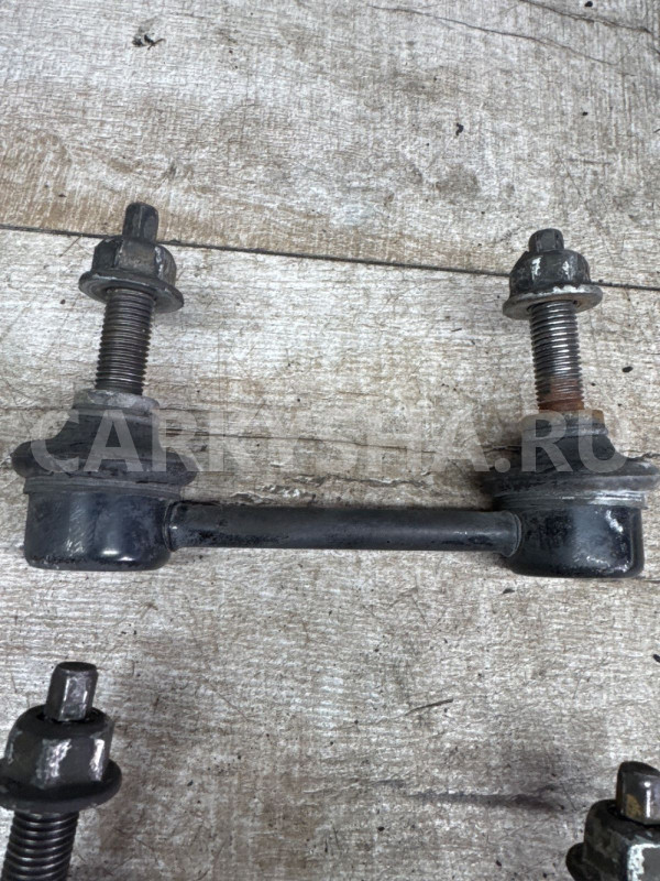 Стойка стабилизатора Jeep Grand Cherokee WK2 Jeep Cherokee оригинальный номер 15160101431