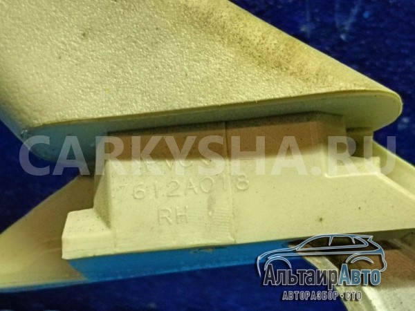 Ручка на стойку левая правая Pajero 4 2015 Mitsubishi i оригинальный номер 8002A018