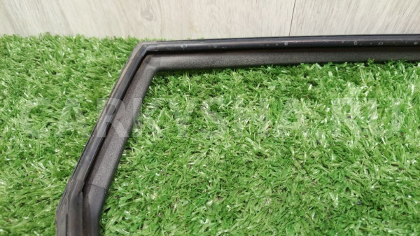 Уплотнитель стекла двери Kia Soul II (2013—2016) Kia Soul оригинальный номер 83540B2000