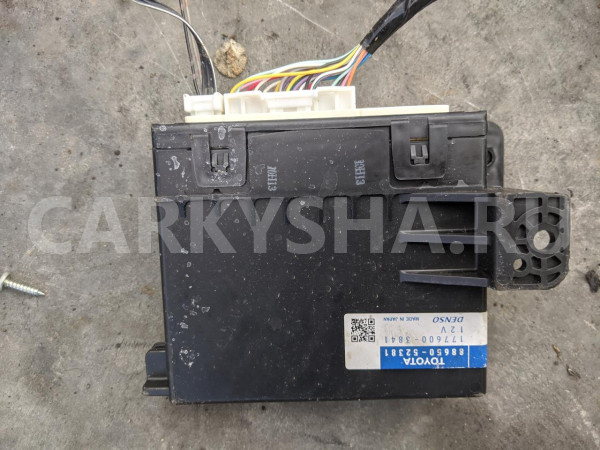 Электронный блок Toyota Belta оригинальный номер 8865052381