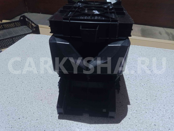 Консоль Toyota Camry XV50 рестайлинг 2 (2017—2018) Toyota Camry оригинальный номер 5881033221