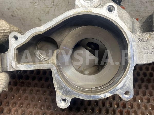 Кронштейн помпы Mini Hatch оригинальный номер 11 51 8 601 366, 11 51 8 601 366, 11518601366, 8601366, 11 51 8 623 576, 11518623576, 8623576, 2 381 337