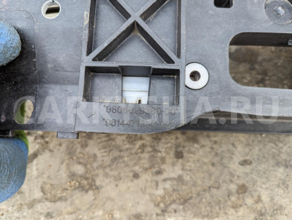 Планка телевизора Citroen C4 Picasso оригинальный номер 9806629380