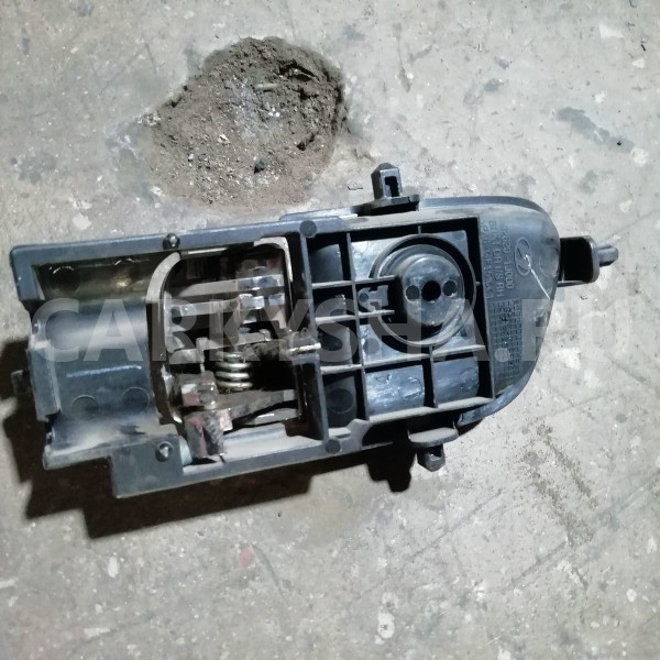 Ручка двери внутренняя Hyundai i20 I рестайлинг (2012—2014) Hyundai i20 оригинальный номер 826201J000